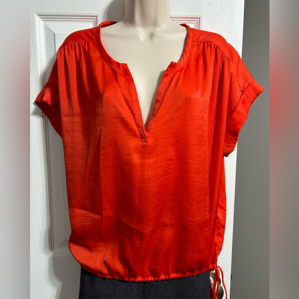 Orange top